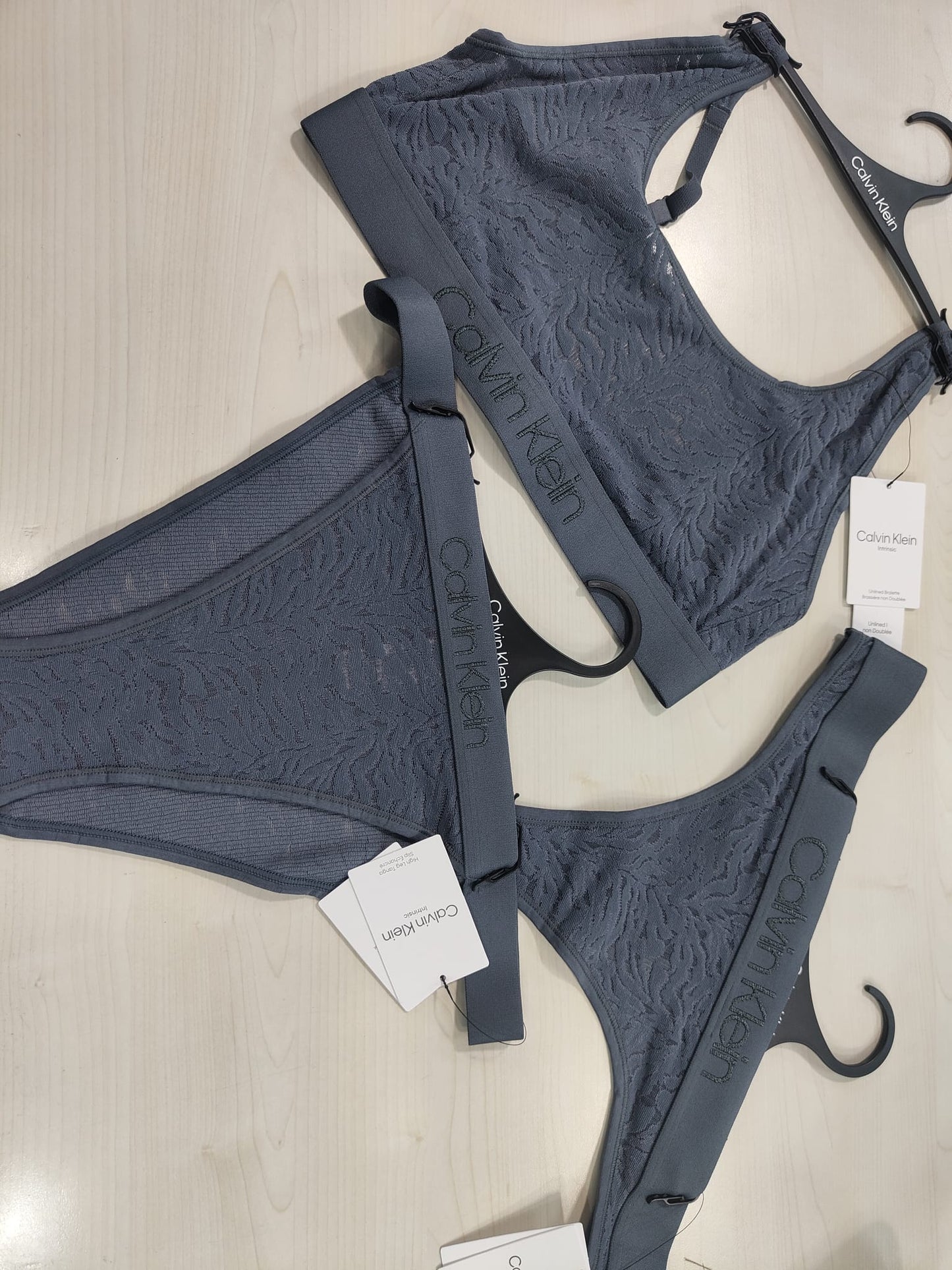 CK Unlined Bralette Intrinsic 000QF7340E